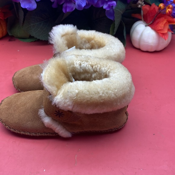 Ugg boots SZ 9/10 T - Picture 4 of 7